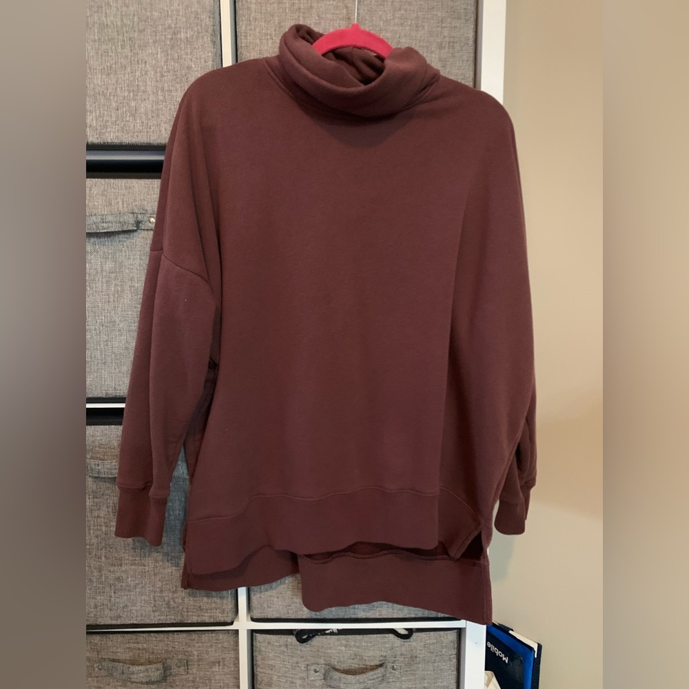 American Eagle Turtleneck Pullover